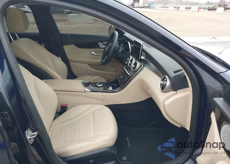 2017 Mercedes-Benz C 300 4Matic из США, поврежденный, VIN WDDWF4KB8HR217503